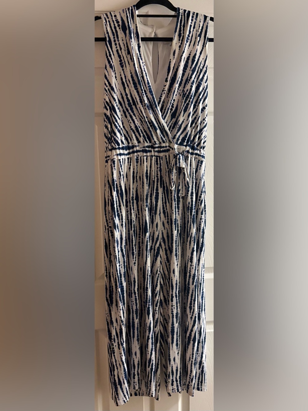 Sandra Darren SIZE 12 MIDI LENGTH SLEEVELESS JUMPSUIT IN GREAT CONDITION!!!!